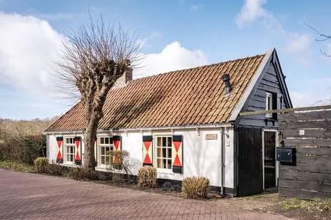 Vrijstaande woning te koop: Middenduinerweg 82, Neethofbuurt Santpoort-Zuid