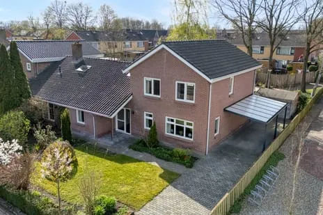 Twee-onder-één-kap te koop: Middenraai 77A, Nieuweroord kern Nieuweroord (Gem. Hoogeveen)
