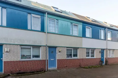 Tussenwoning te koop: Middenstede 127, 'S-Gravenhage