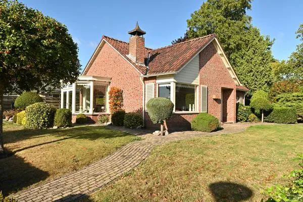 Koopwoning: Middenwal 5 in Steenbergen - €715.000 - 163m²