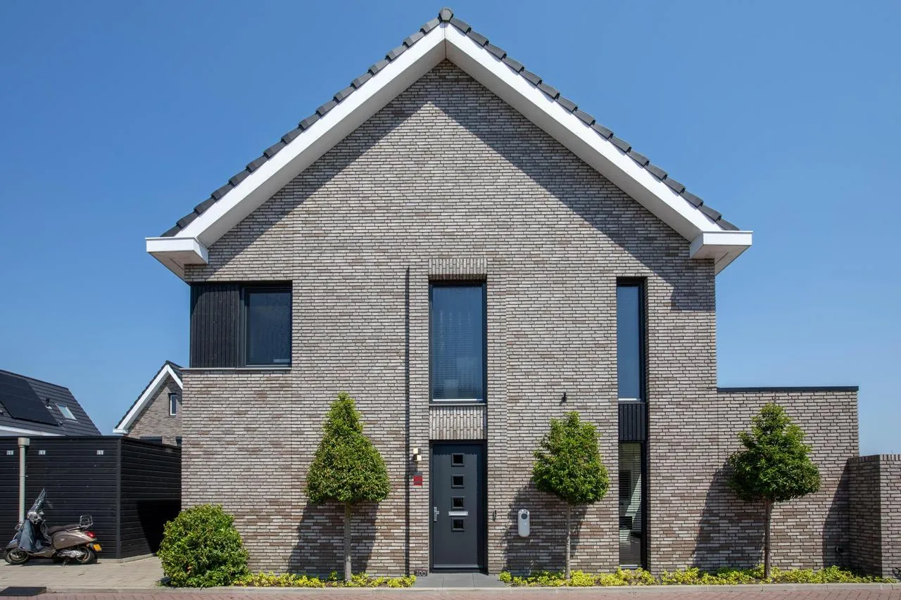 Hoekwoning te koop: Middenweg 100, Ouderkerk Aan De Amstel