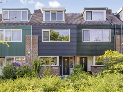 Terraced house for sale: Middenweg 108, Bomenbuurt Heerhugowaard