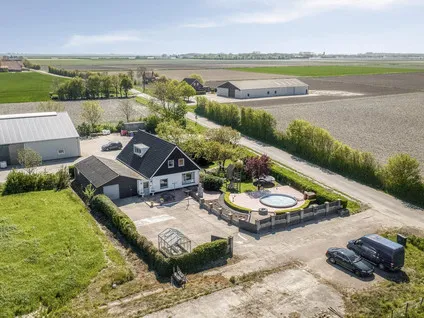 Vrijstaande woning te koop: Middenweg 11, Verspreide huizen Nieuwerkerk Nieuwerkerk
