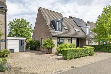 Hoekwoning te koop: Middenweg 25, Lienden Lienden