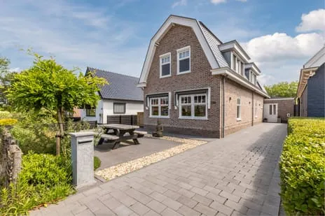 Vrijstaande woning te koop: Middenweg 296, Heerhugowaard