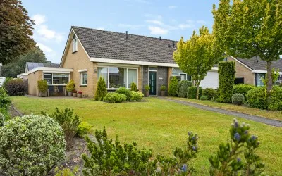Hoekwoning te koop: Middenweg 66, Veenoord Veenoord