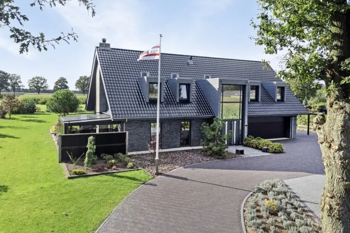 Vrijstaande woning te koop: Middenweg 96, Veenoord Veenoord