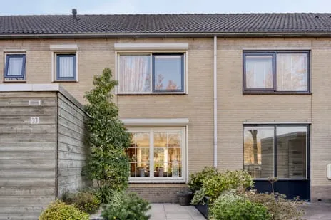 Tussenwoning te koop: Midwoldestraat 33, De Kievit Noord-Oost Tilburg