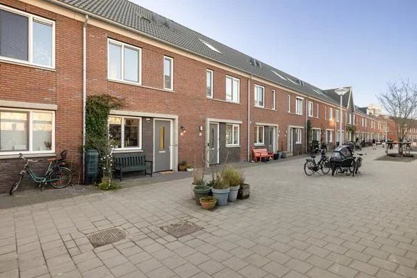 Tussenwoning te koop: Midwoudpad 98, Amsterdam