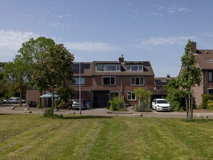 Tussenwoning te koop: Mient 56, Vijfhuizen Vijfhuizen