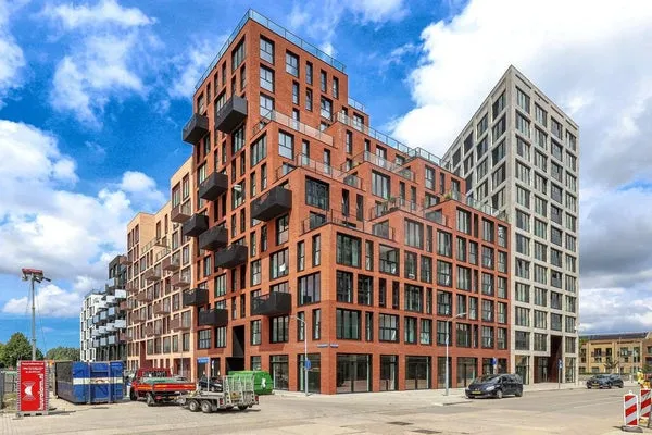 Huurwoning: Mies van der Rohestraat 151 in Hoofddorp - €2.600 per maand - 107m²
