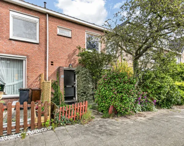 Tussenwoning te koop: Mijdrechtstraat 55, Rivierenwijk Utrecht