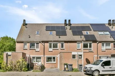 Tussenwoning te koop: Mijehof 290, Holendrecht-Oost Amsterdam