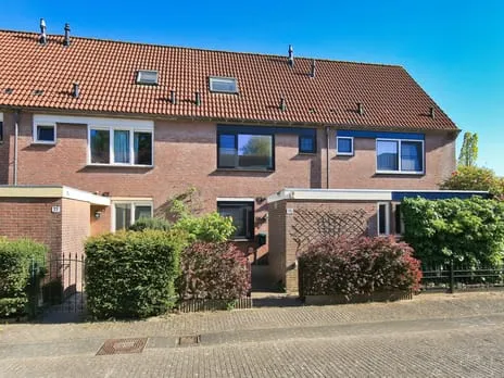 Tussenwoning te koop: Mijehof 79, Holendrecht-Oost Amsterdam