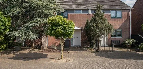 Tussenwoning te huur: Mijndenhof 175, Holendrecht-Oost Amsterdam