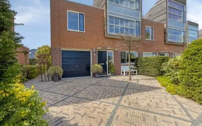 Twee-onder-één-kap te koop: Mildenburgallee 114, Maaswijk-Zuidoost Spijkenisse