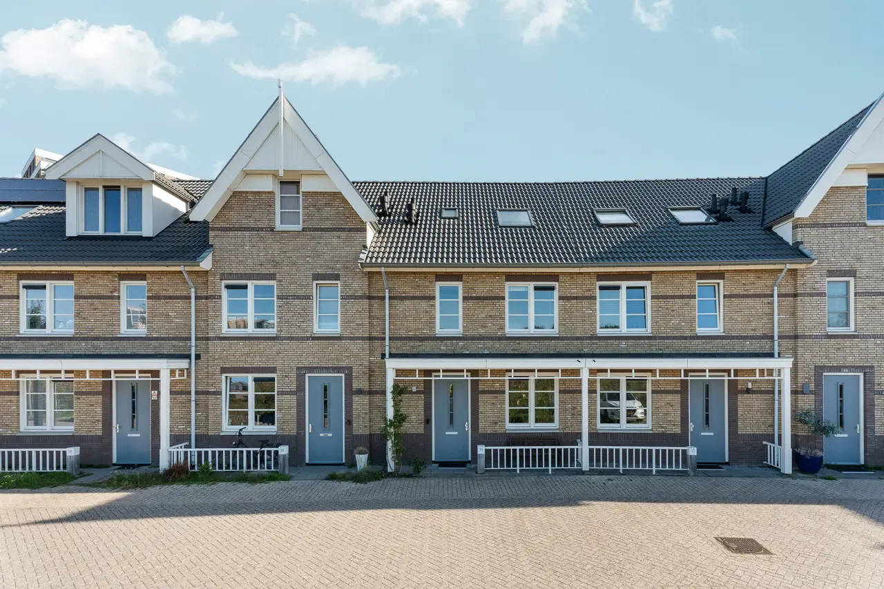 Tussenwoning te koop: Mildred Didriksonstraat 14, Almere