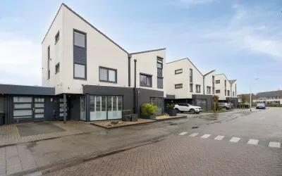 Tussenwoning te koop: Milsbeeksingel 11, Leeuwerik Midden Tilburg
