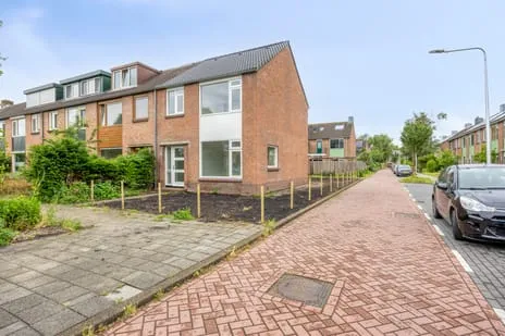 Hoekwoning te koop: Mimosastraat 11, Roelofarendsveen-Noord Roelofarendsveen