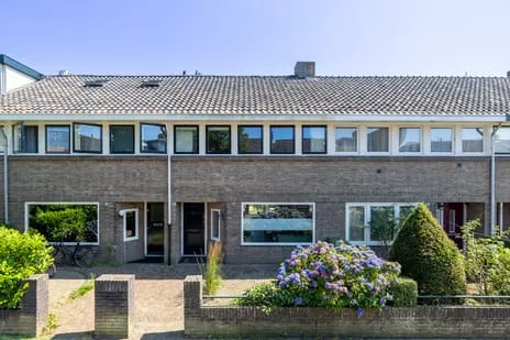 Tussenwoning te koop: Minister A.S. Talmalaan 18, Nijverheidswerf Bussum