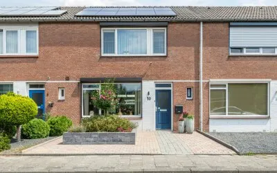 Tussenwoning te koop: Minister van Houtenstraat 10, Veghel Zuid 1 Veghel