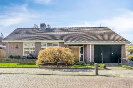 Vrijstaande woning te koop: Minister De Savornin Lohmanlaan 73, Walhof-Roessingh Enschede