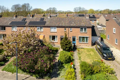 Tussenwoning te koop: Minne Hofstrastraat 42, Franeker It Stiselplak Franeker