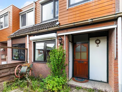 Tussenwoning te koop: Minoes Erf 71, Ervenbuurt Capelle Aan Den Ijssel