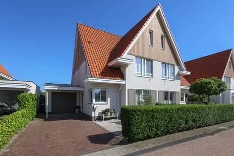 Twee-onder-één-kap te koop: Minstreellaan 10, Verspreide huizen in het Oosten Oostvoorne