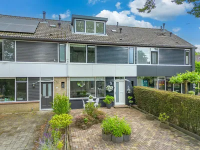 Tussenwoning te koop: Minstreelpad 4, De Zoom Soest