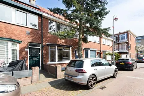 Tussenwoning te koop: Miquelstraat 158, 'S-Gravenhage