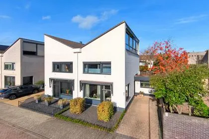 Hoekwoning te koop: Mispeleindsingel 1, Tilburg