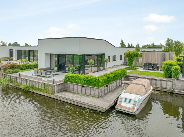 Detached house for sale: Misthoorn 5, Verspreide huizen Winschoten Blauwestad