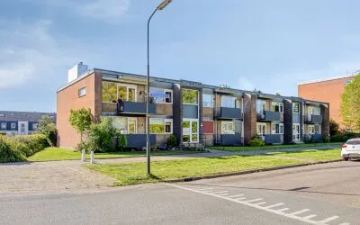 Tussenwoning te koop: Moeflonstraat 5, Driehuizen Apeldoorn