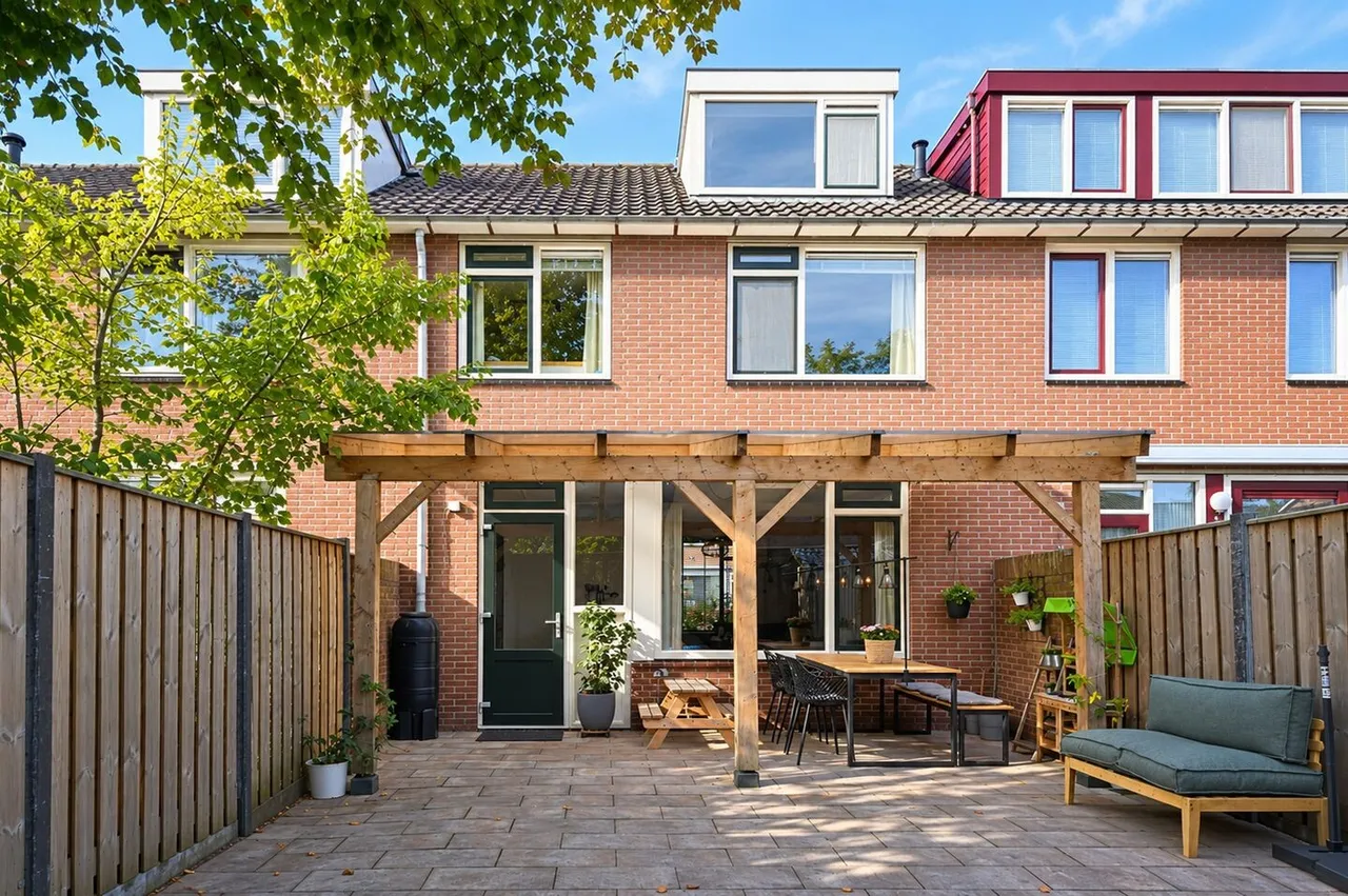 Tussenwoning te koop: Moerbeistraat 35, Gouda