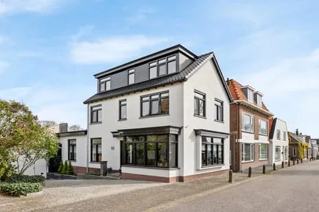 Vrijstaande woning te koop: Moerdijkstraat 25, Moerkapelle