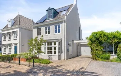 Tussenwoning te koop: Moerdonksvoort 21, Schutsboom Helmond