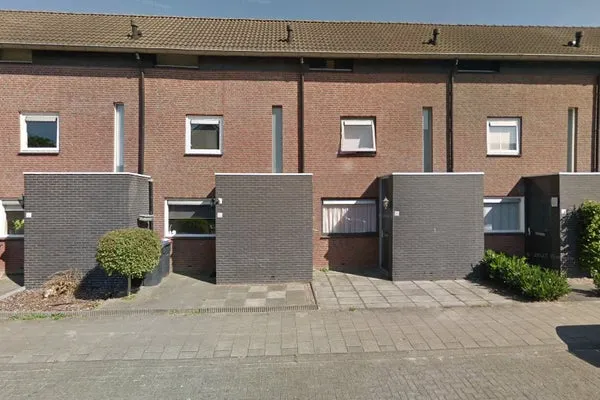 Kamer te huur: Moerkapellestraat 66-02, Leeuwerik Midden Tilburg
