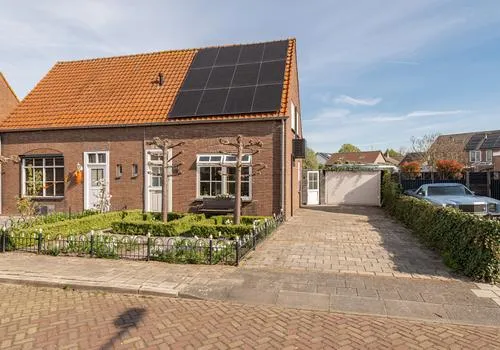 Twee-onder-één-kap te koop: Moerkensgaard 14, Tricht Tricht