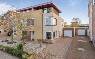 Twee-onder-één-kap te koop: Moerlaken 12, De Keen Etten-Leur