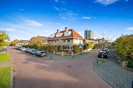 Hoekwoning te koop: Moermondstraat 2, 'S-Gravenhage