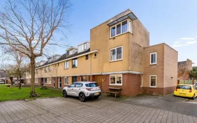 Hoekwoning te koop: Moesson 17, Derde woonwijk Zeewolde
