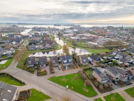 Vrijstaande woning te koop: Molefinne 42, Heeg Heeg
