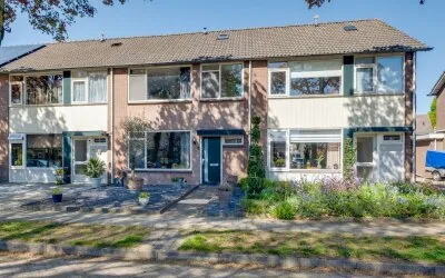 Tussenwoning te koop: Molenbeek 42, Laren Laren