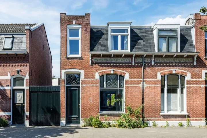 Hoekwoning te koop: Molenbochtstraat 77, Besterd Tilburg