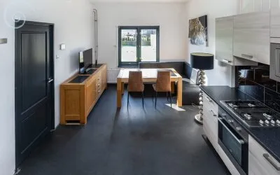 Tussenwoning te koop: Molendijk 108, Nieuwe-Tonge
