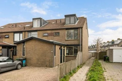 Hoekwoning te koop: Molendijk 16, Waarder