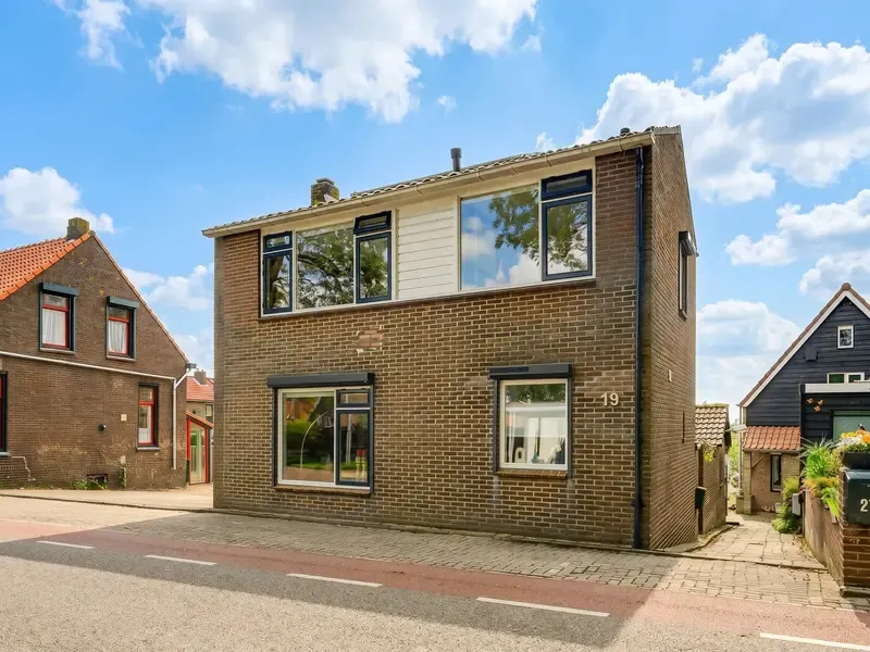 Vrijstaande woning te koop: Molendijk 19, Stad Aan 'T Haringvliet