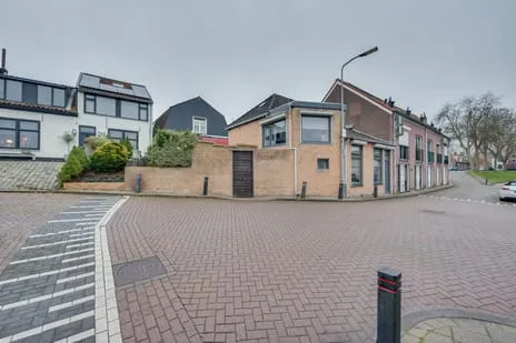 Hoekwoning te koop: Molendijk 32, Ooltgensplaat woonkern Ooltgensplaat