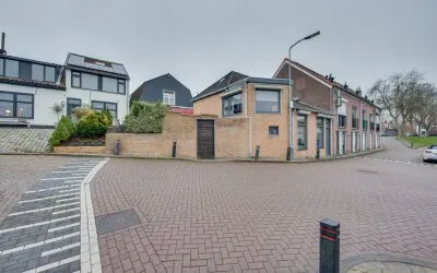 Hoekwoning te koop: Molendijk 32, Ooltgensplaat woonkern Ooltgensplaat